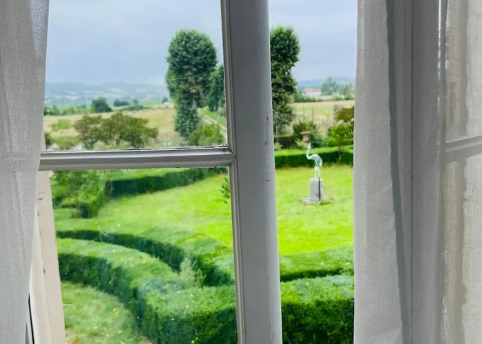 & Events Du Chateau Lacaze